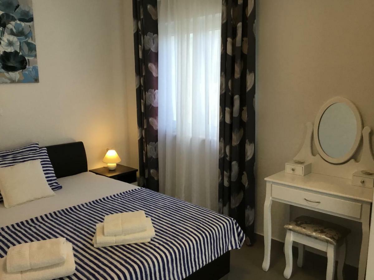 Apartments Villa Sophia Трогир Экстерьер фото